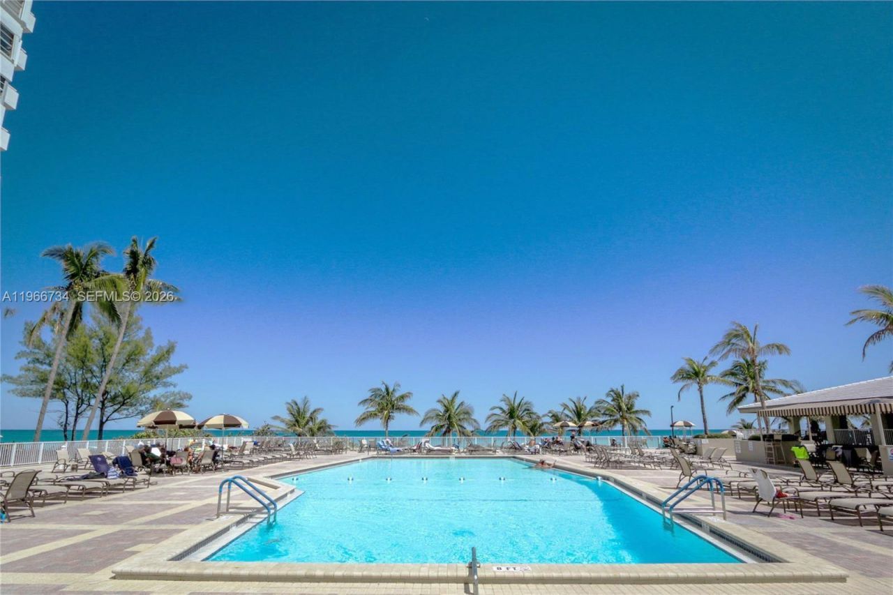 1980 S Ocean Dr, Unit 7F, Hallandale Beach, FL 33009 Photo