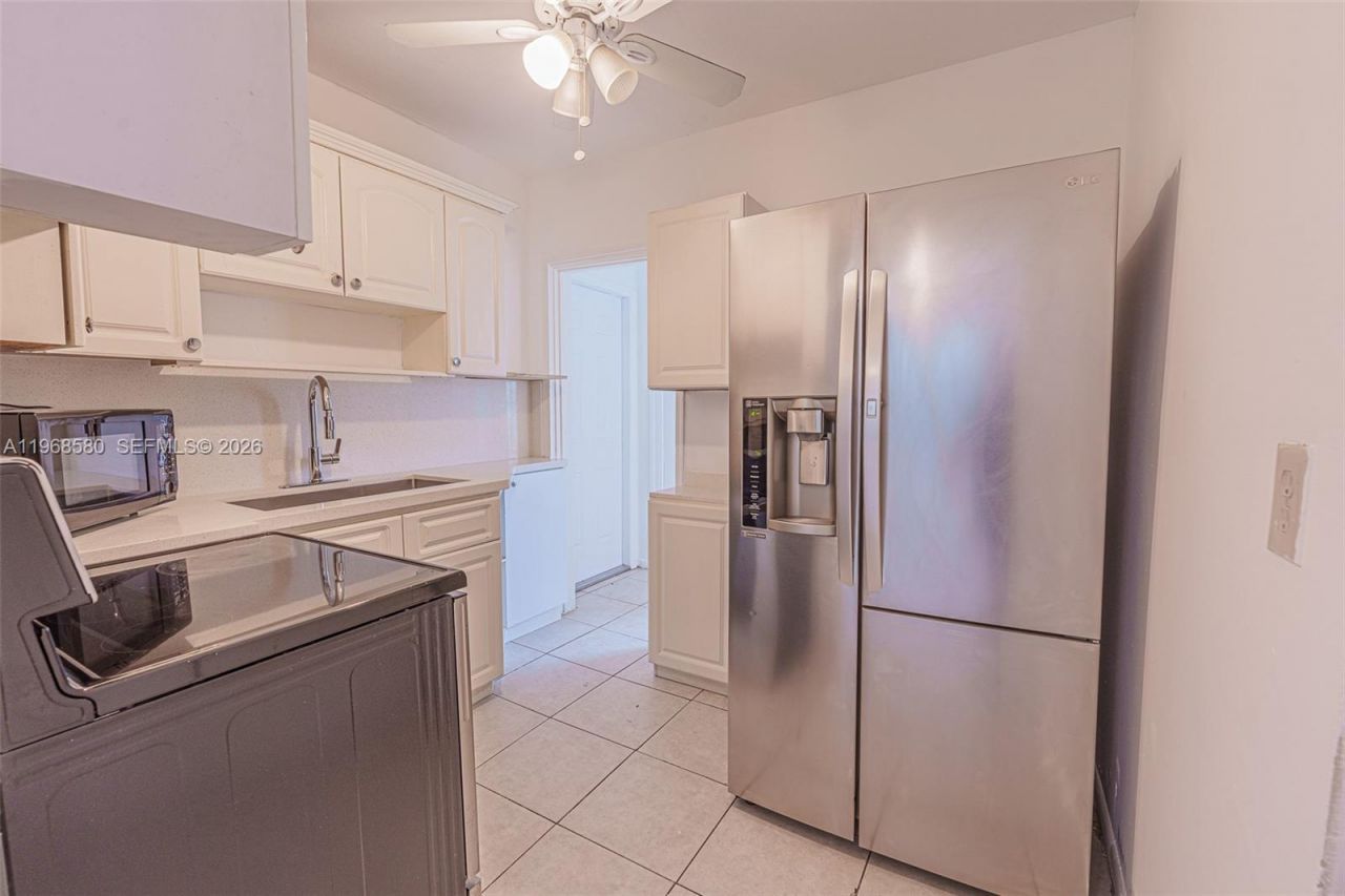 528 SW 21st Ave , Miami, FL 33135 Photo