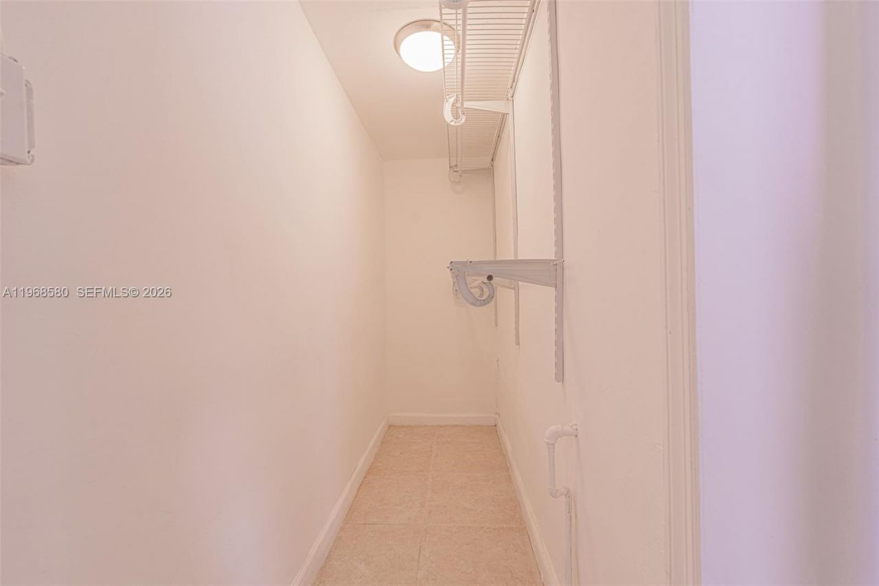 528 SW 21st Ave , Miami, FL 33135 Photo