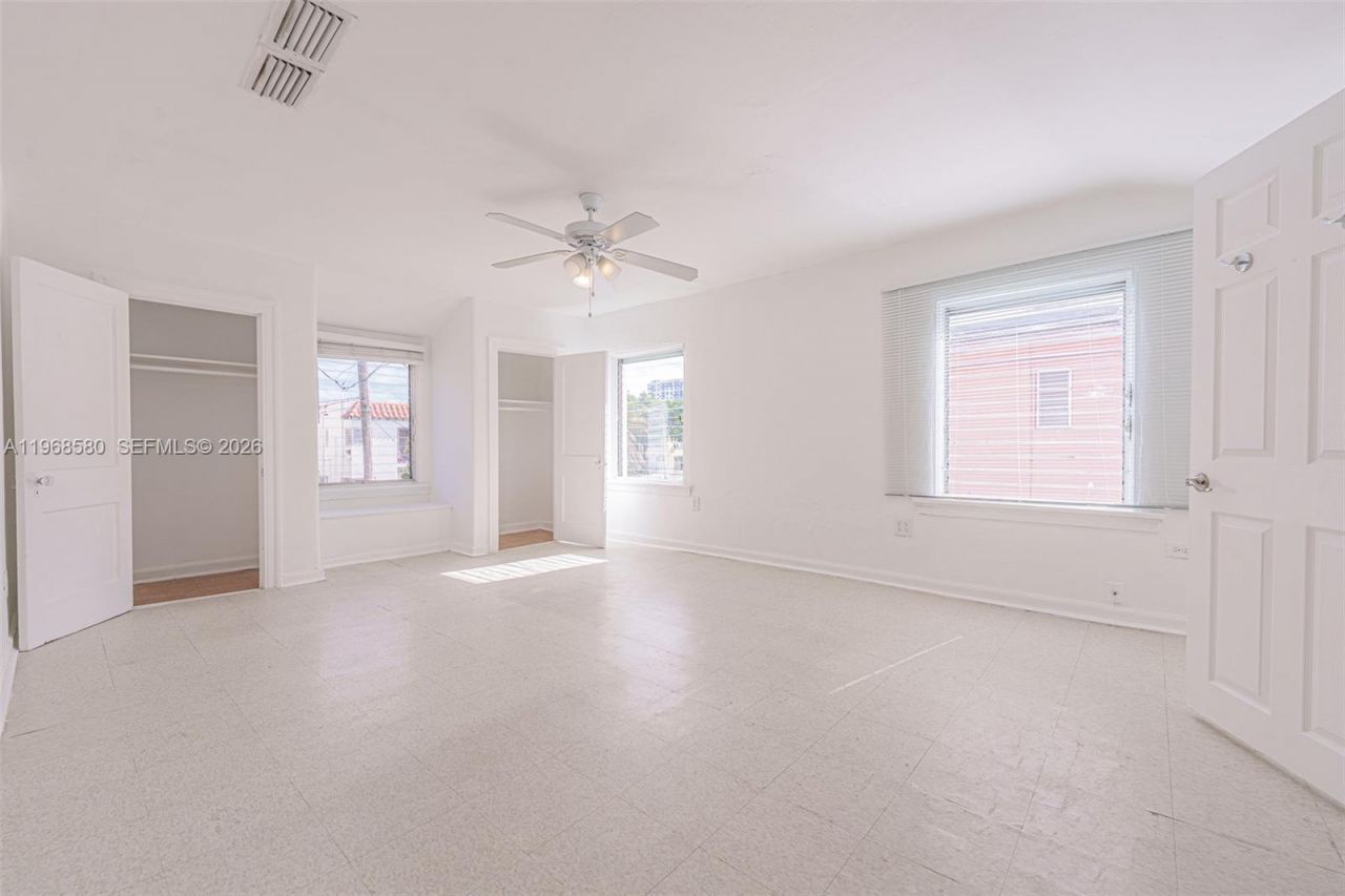 528 SW 21st Ave , Miami, FL 33135 Photo