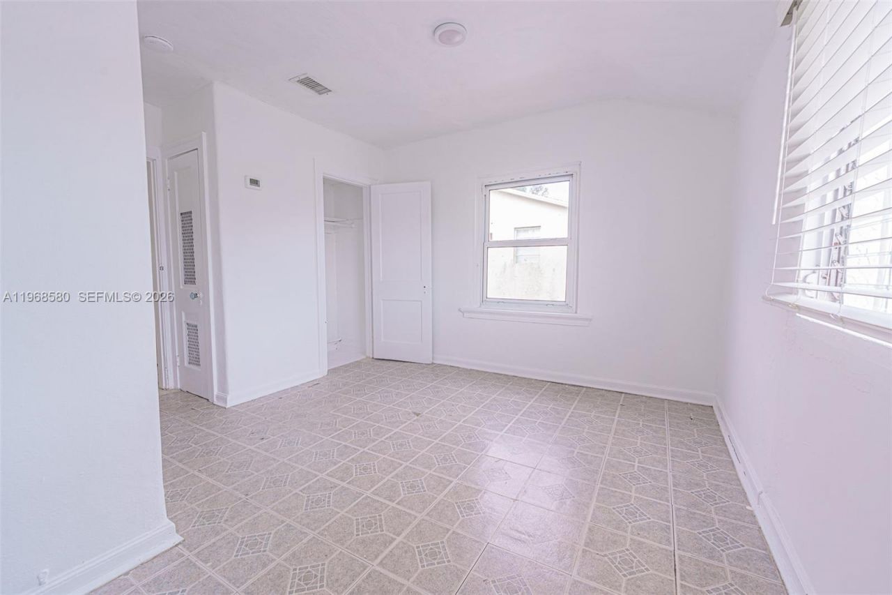 528 SW 21st Ave , Miami, FL 33135 Photo