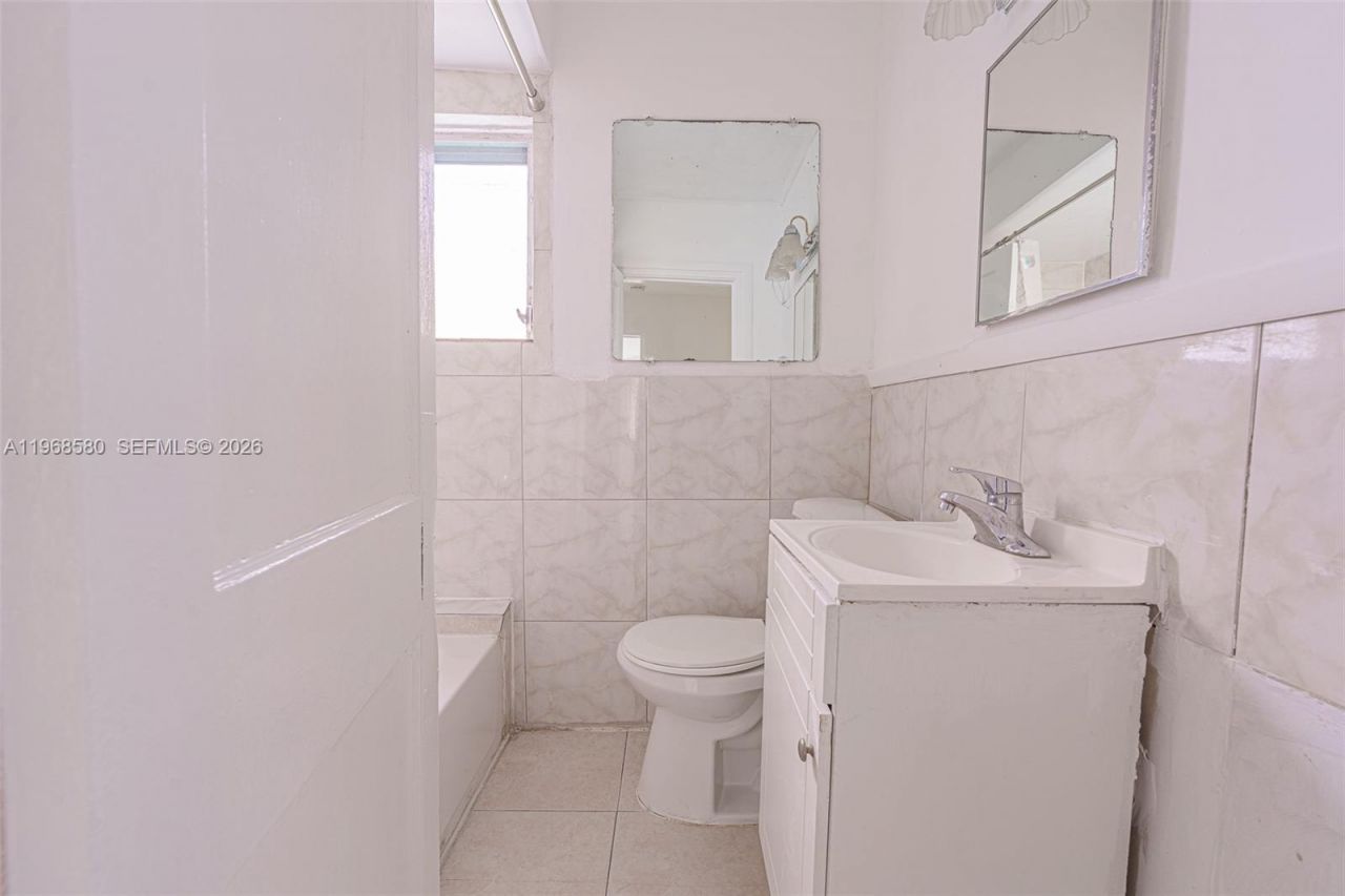 528 SW 21st Ave , Miami, FL 33135 Photo