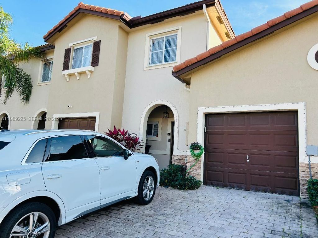 8892 SW 223rd Ter, Cutler Bay, FL 33190 Photo