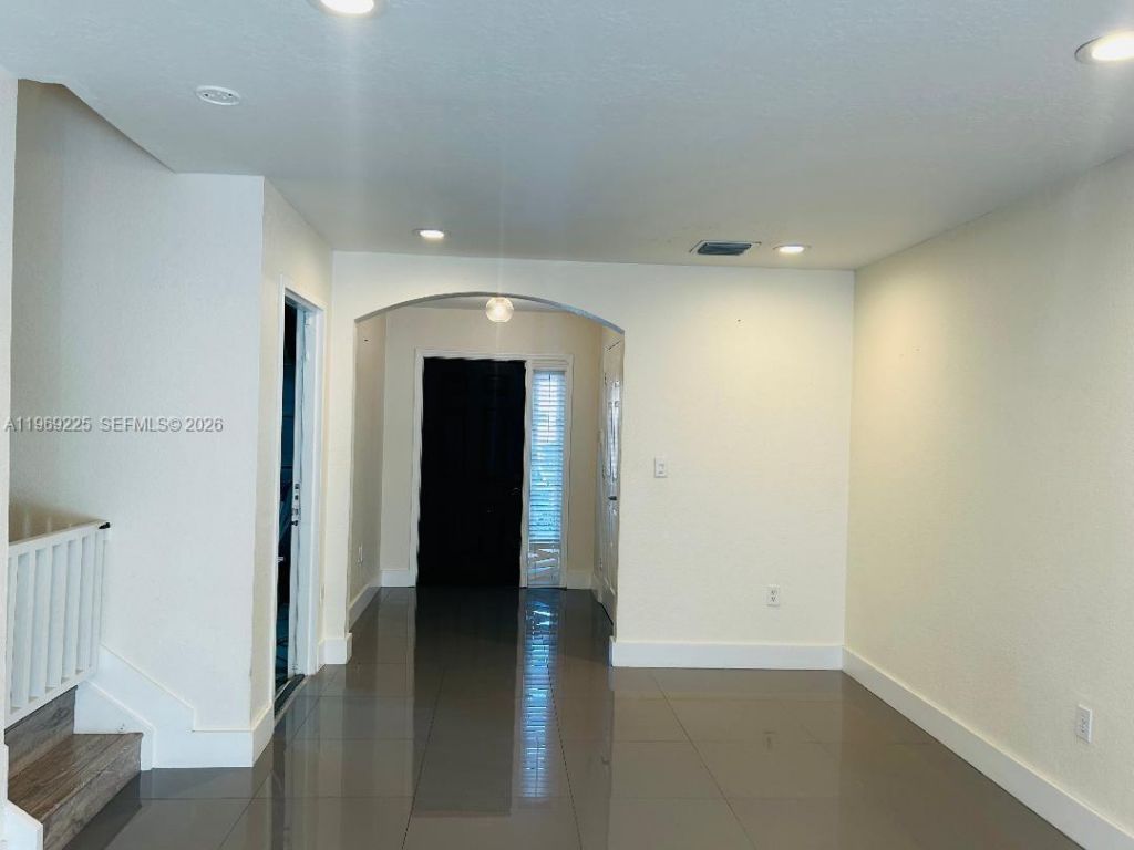 8892 SW 223rd Ter, Cutler Bay, FL 33190 Photo