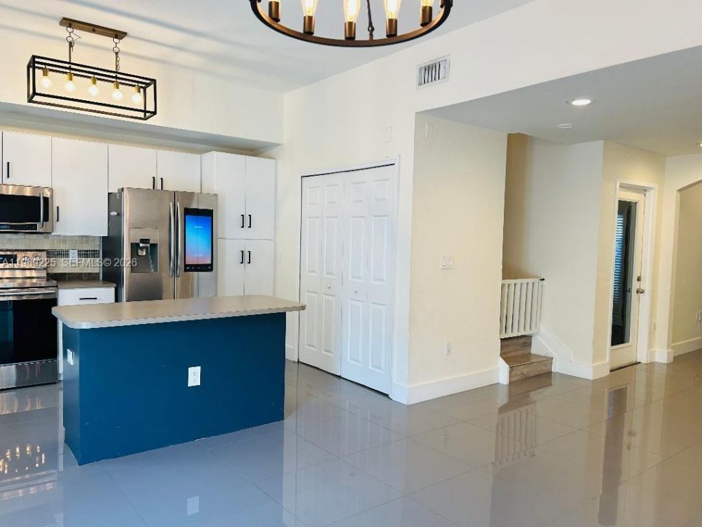 8892 SW 223rd Ter, Cutler Bay, FL 33190 Photo