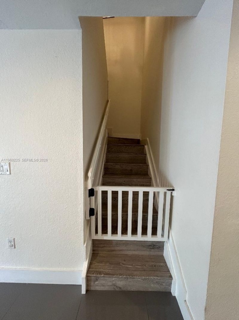 8892 SW 223rd Ter, Cutler Bay, FL 33190 Photo