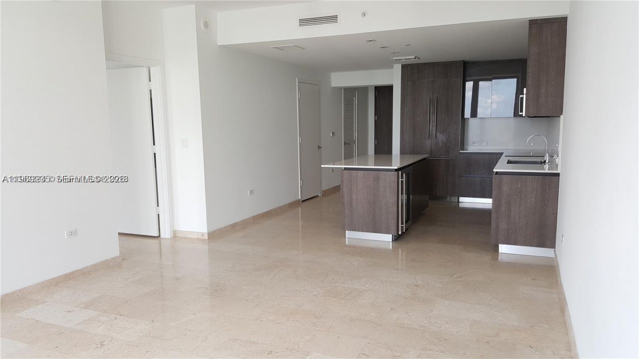 68 SE 6th St , Unit 3305, Miami, FL 33131 Photo