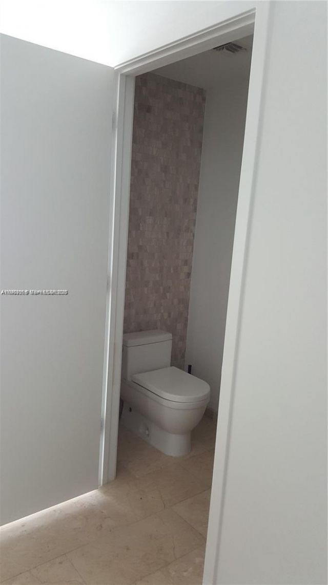 68 SE 6th St , Unit 3305, Miami, FL 33131 Photo