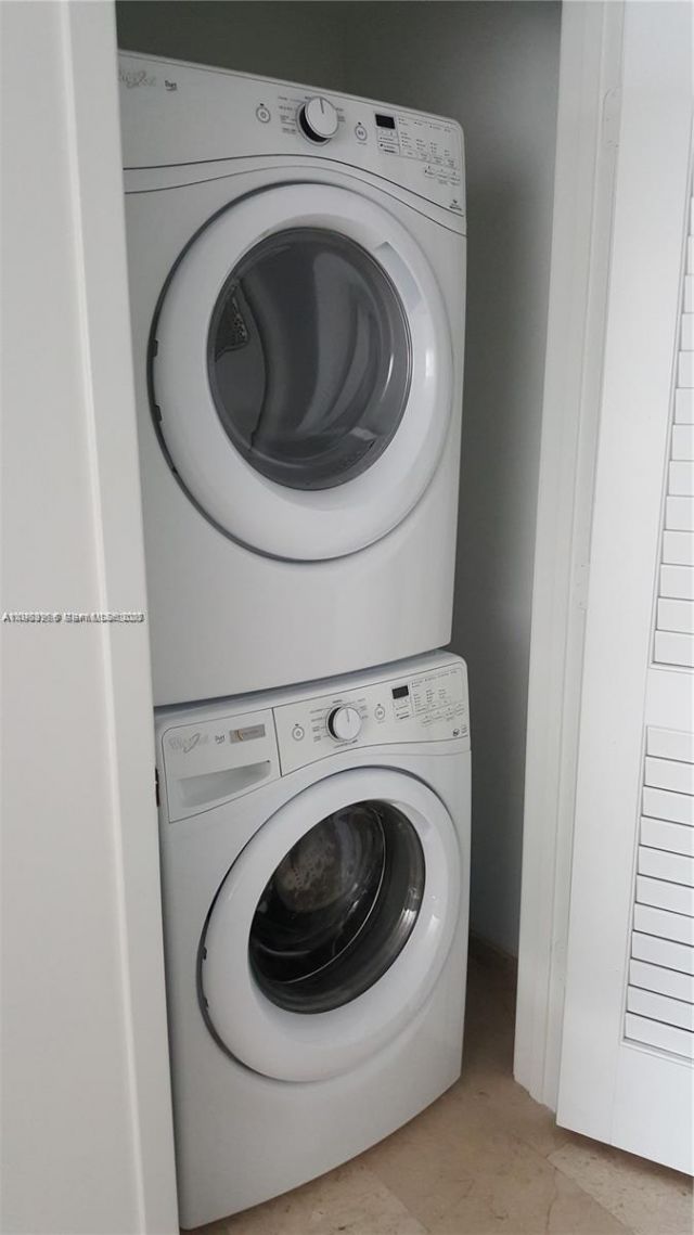 68 SE 6th St , Unit 3305, Miami, FL 33131 Photo