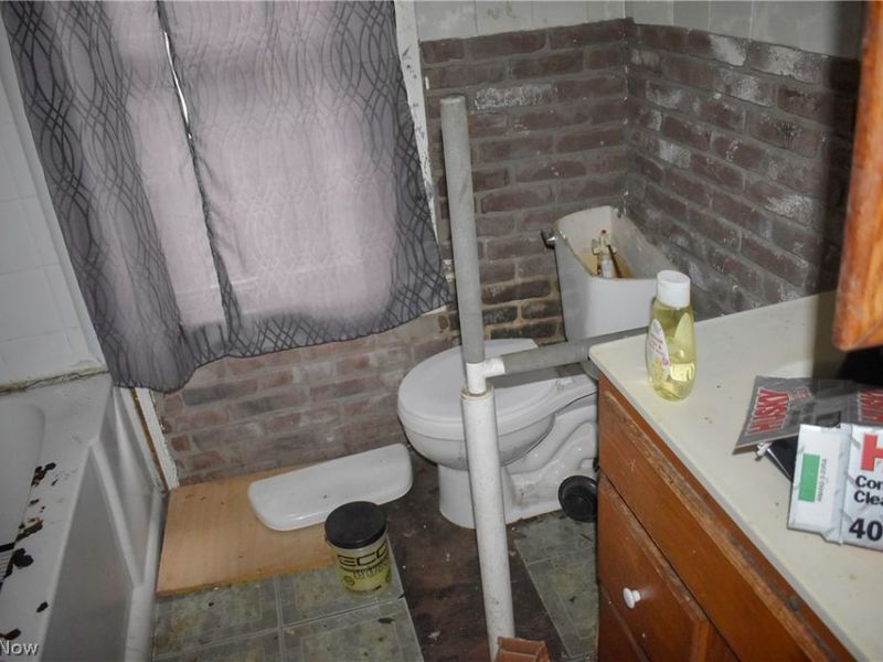 336 Parkman Road SW, Warren, OH 44485 Photo 10