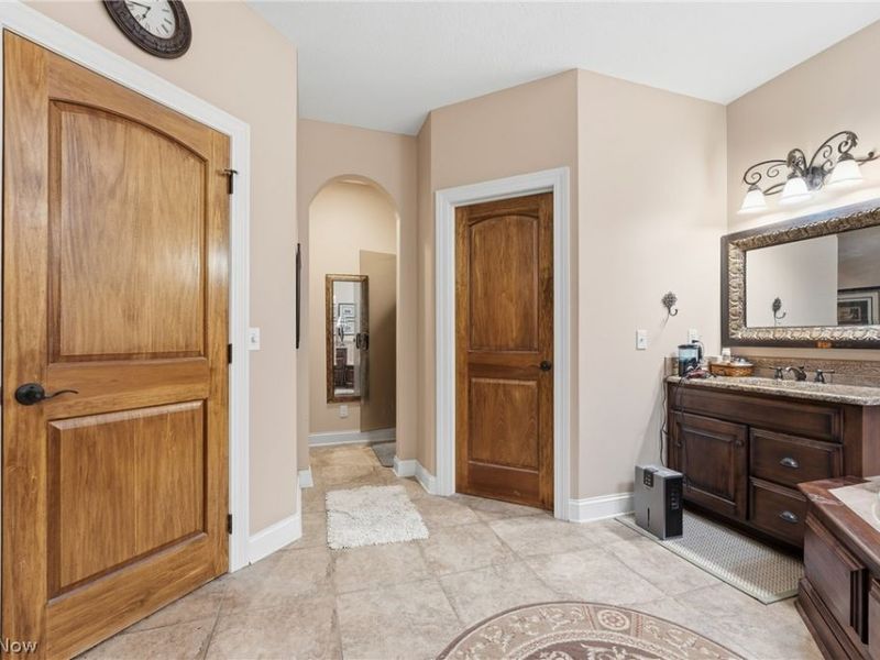 8550 Drummond Drive NW, Massillon, OH 44646 Photo 21