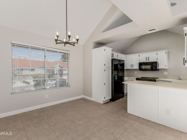1633 E LAKESIDE Drive, Unit 35, Gilbert, AZ 85234
