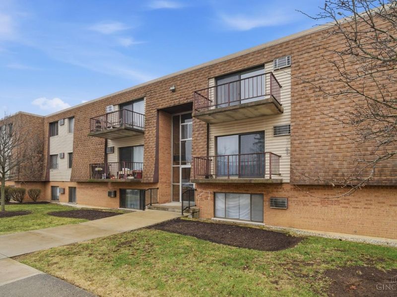 6617 Hearne Road, Unit 132, Cincinnati, OH 45248 Photo 3