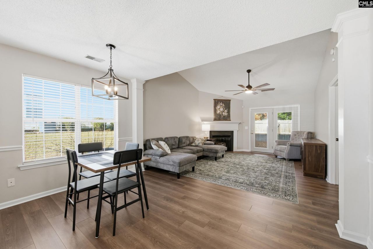 113 Huntington Circle Photo 11