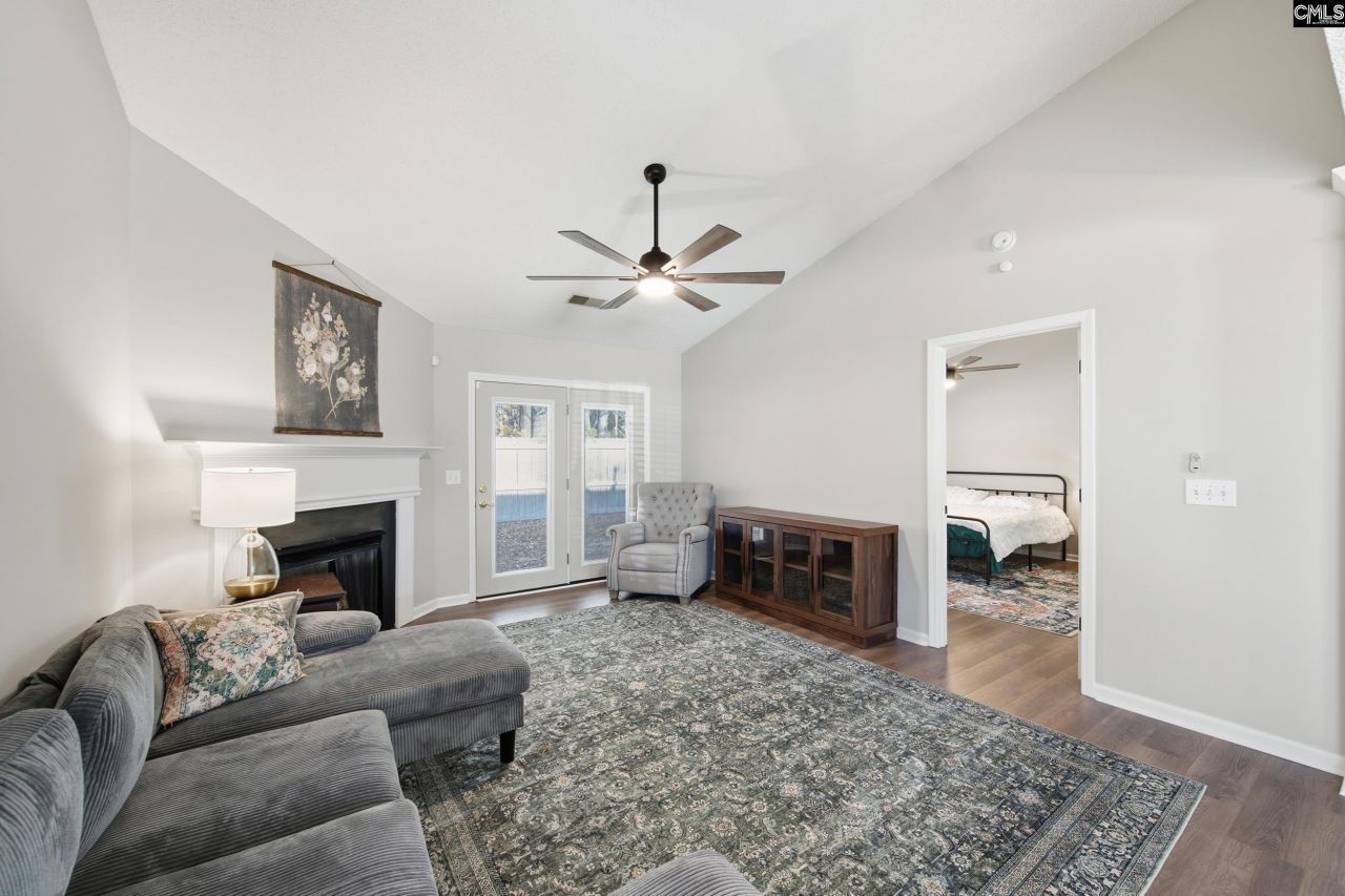 113 Huntington Circle Photo 14