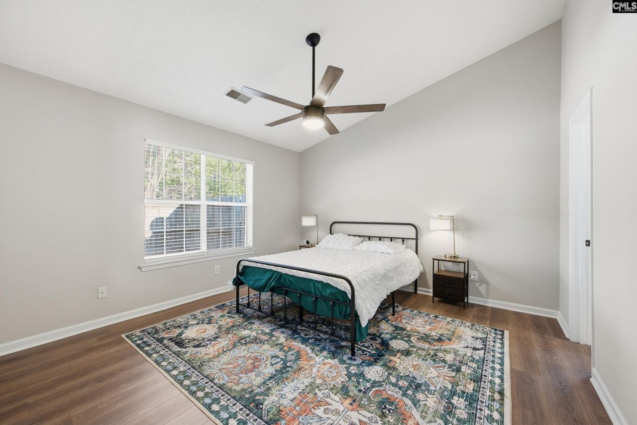 113 Huntington Circle Photo 16