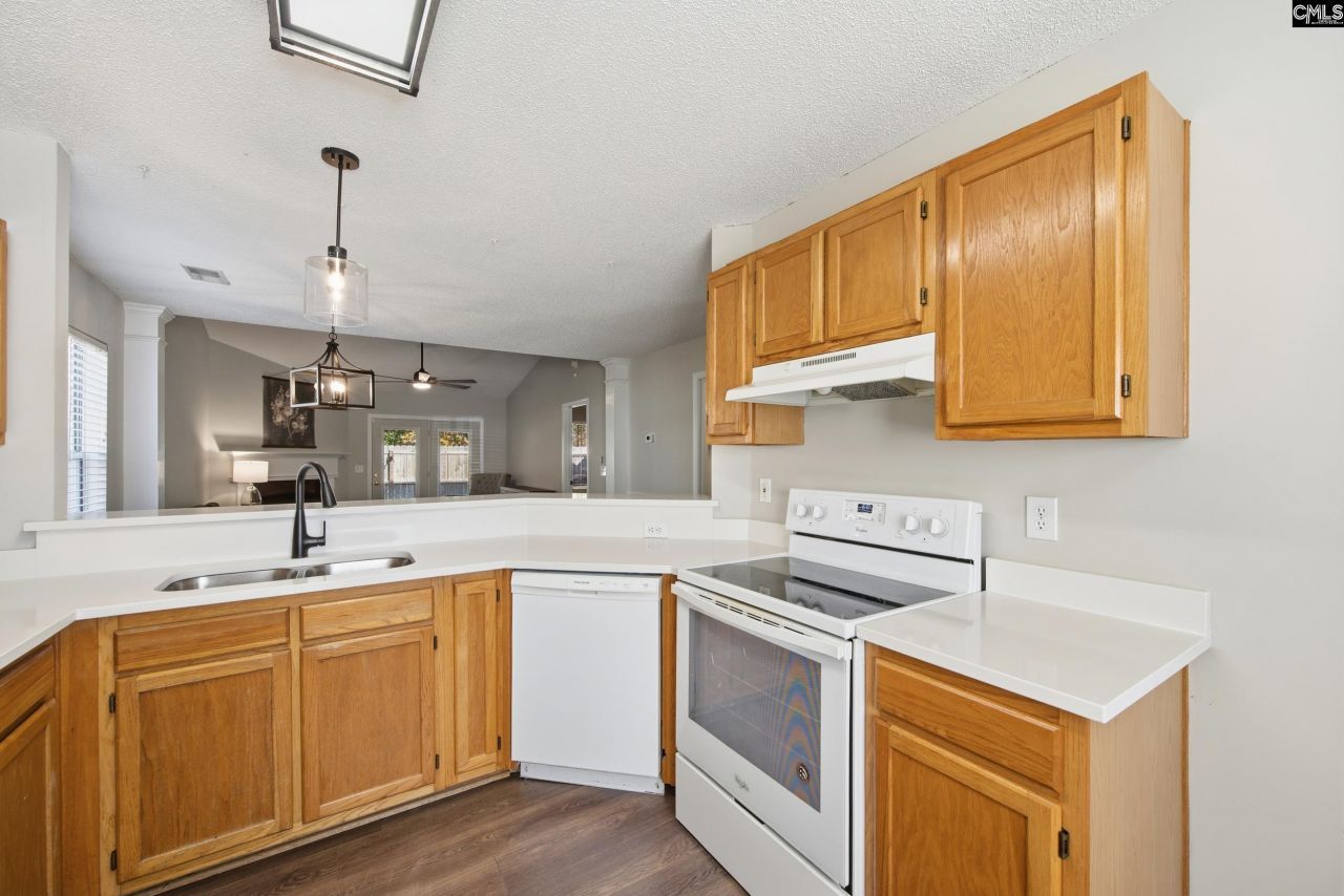 113 Huntington Circle Photo 8