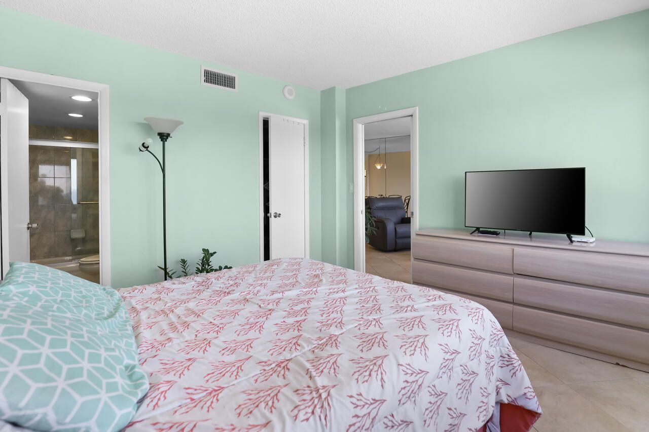 710 N Ocean Boulevard, Unit 1107, Pompano Beach, FL 33062 Photo