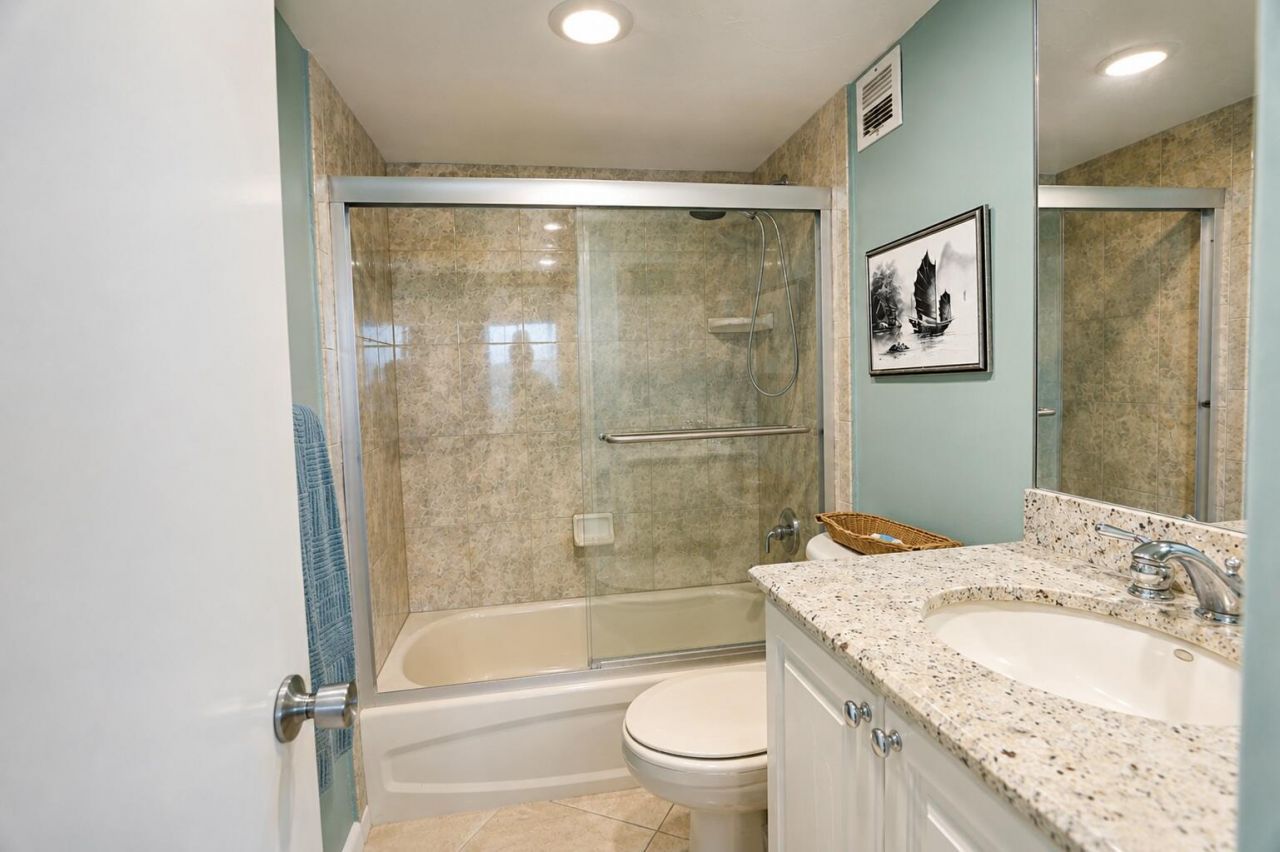 710 N Ocean Boulevard, Unit 1107, Pompano Beach, FL 33062 Photo