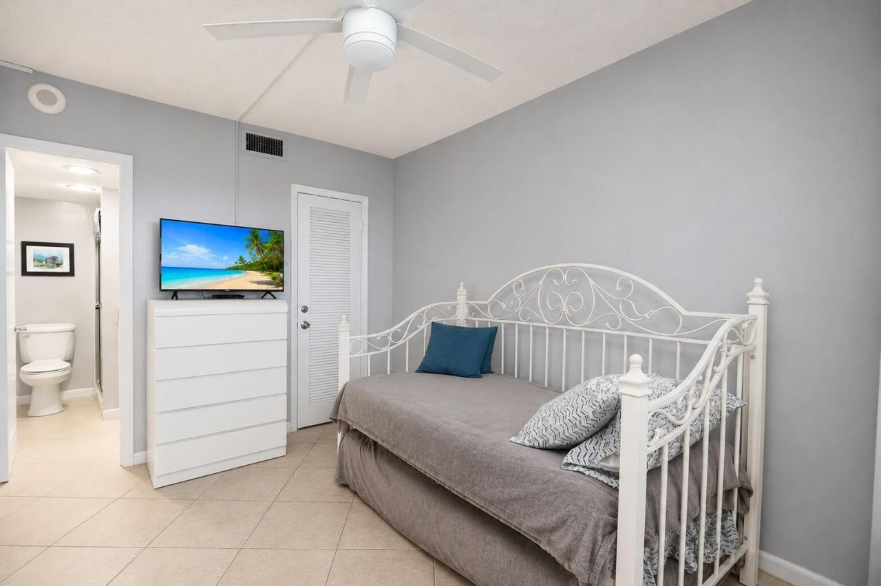710 N Ocean Boulevard, Unit 1107, Pompano Beach, FL 33062 Photo