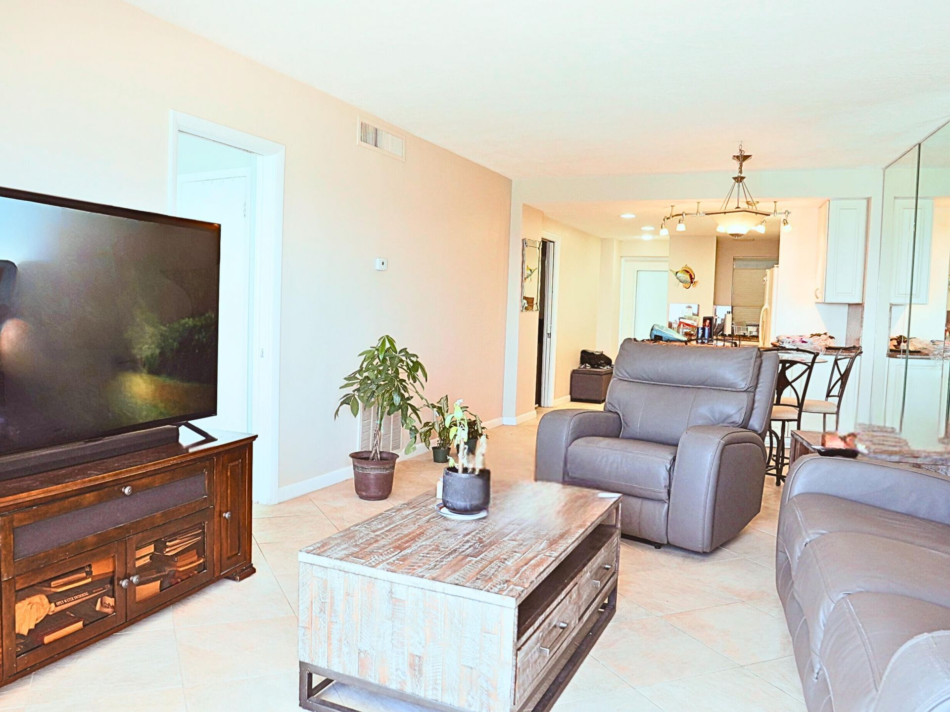 710 N Ocean Boulevard, Unit 1107, Pompano Beach, FL 33062 Photo