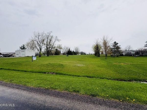 Seneca Drive, Montpelier, OH 43543