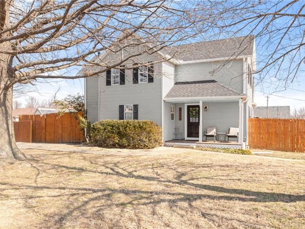 1009 Lilac Street , Rogers, AR 72756