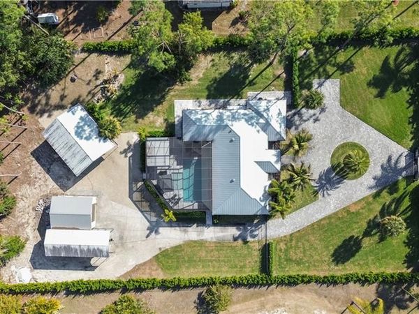 25211 Pinson DR, BONITA SPRINGS, FL 34135