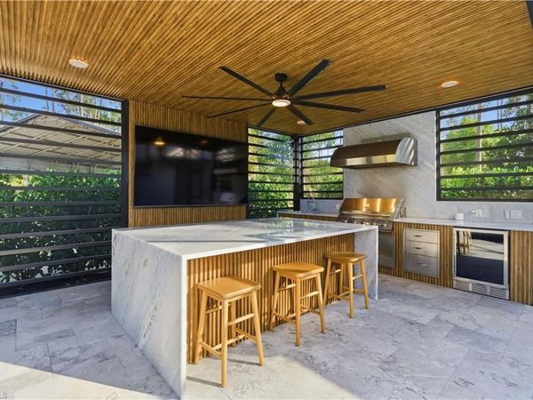 25211 Pinson DR, BONITA SPRINGS, FL 34135