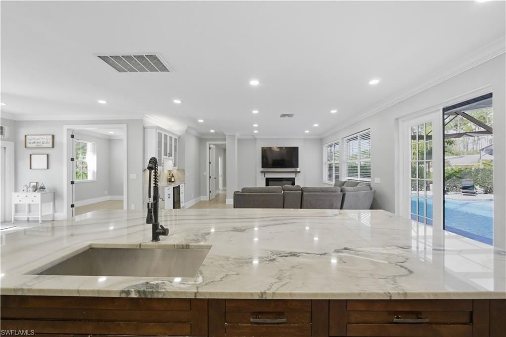 25211 Pinson Dr, Bonita Springs, FL 34135 Photo