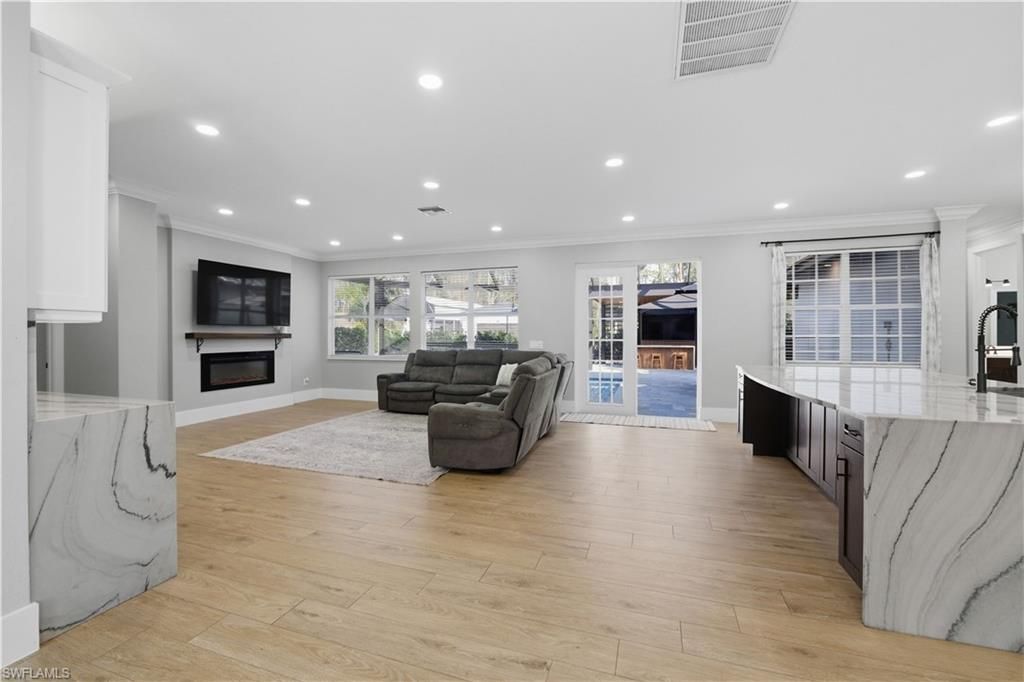 25211 Pinson Dr, Bonita Springs, FL 34135 Photo