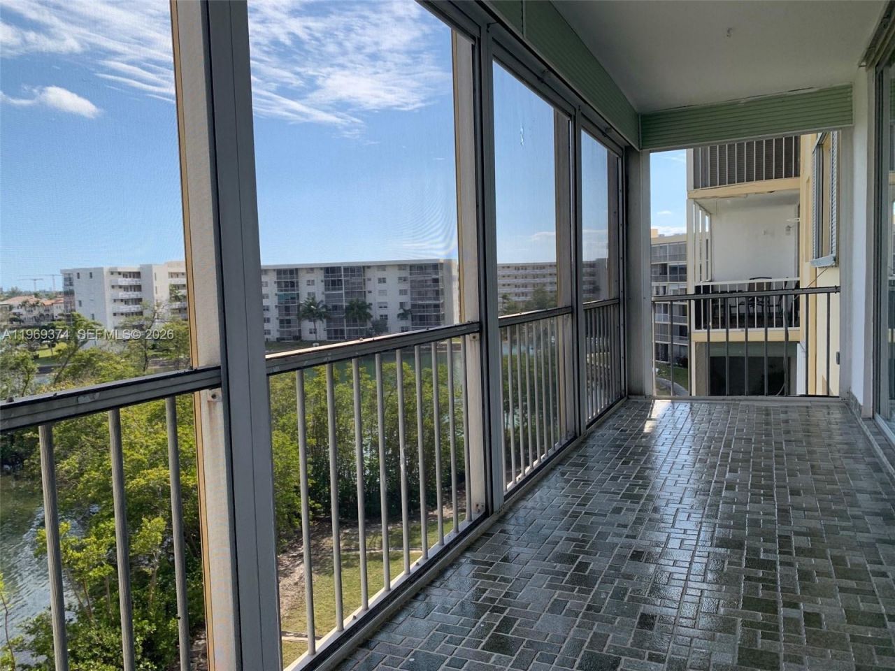 2980 Point East Dr,, Unit D-508, Aventura, FL 33160 Photo