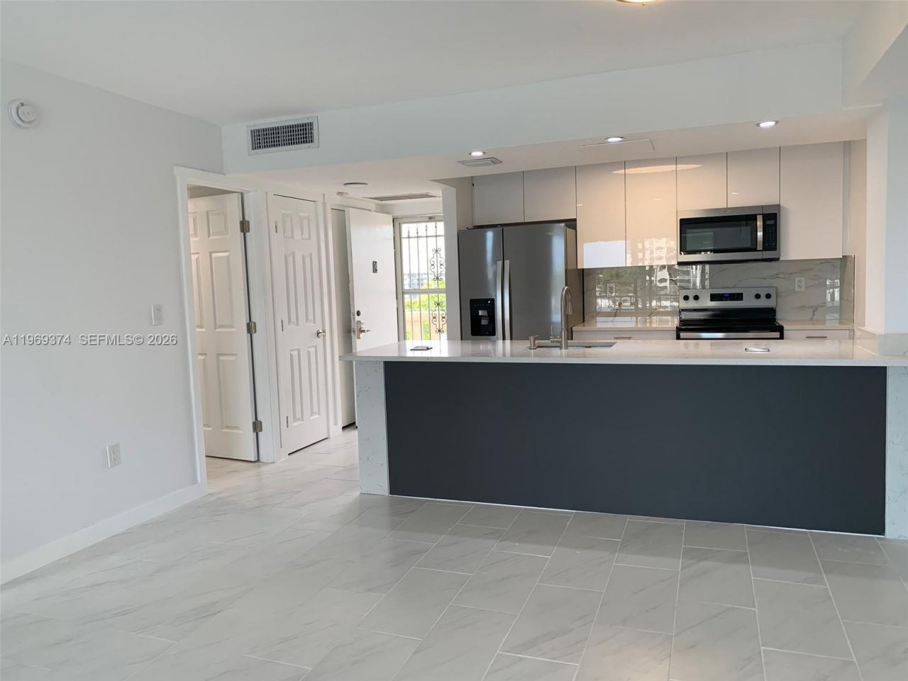 2980 Point East Dr,, Unit D-508, Aventura, FL 33160 Photo