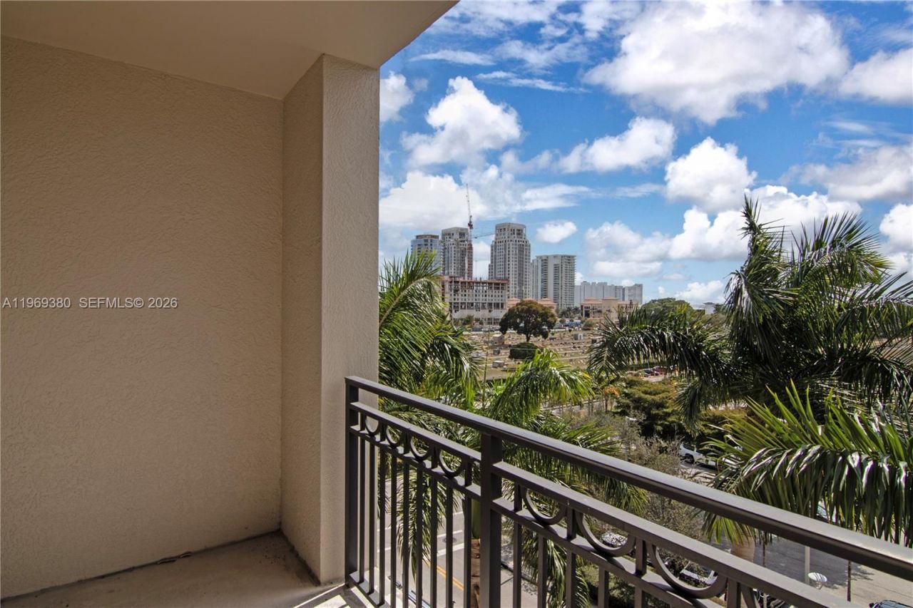 550 Okeechobee Blvd, Unit 527, West Palm Beach, FL 33401 Photo