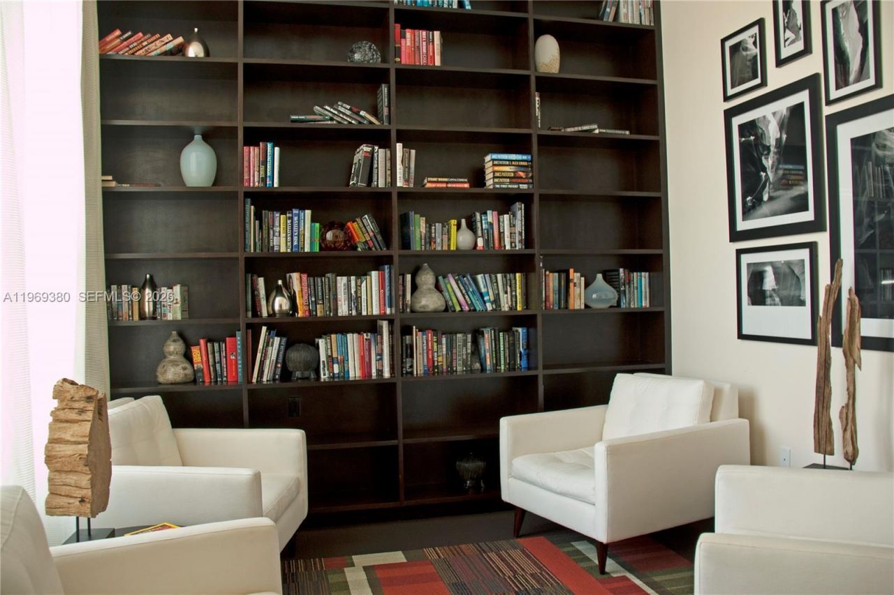 550 Okeechobee Blvd, Unit 527, West Palm Beach, FL 33401 Photo