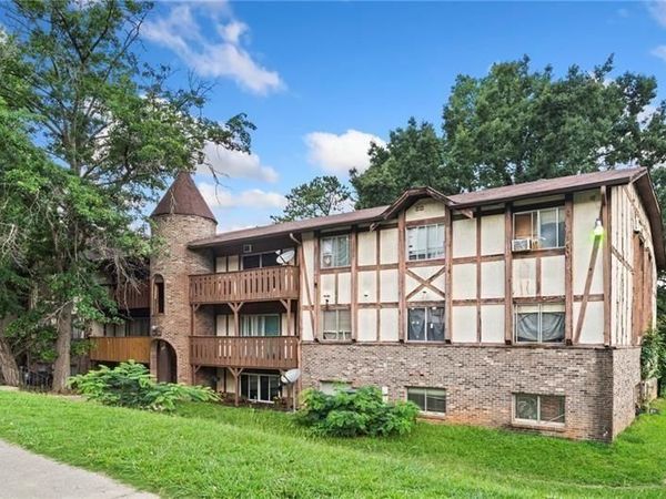 1315 Camelot Drive , Atlanta, GA 30349