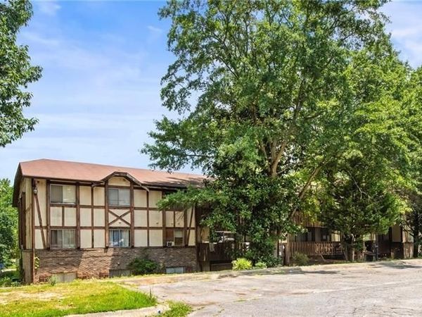 1308 Camelot Drive , Atlanta, GA 30349