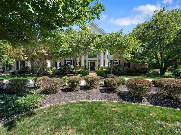 17702 Horse Creek Court, Chesterfield, MO 63005