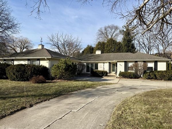 2365 Mary Beth COURT, Brookfield, WI 53005