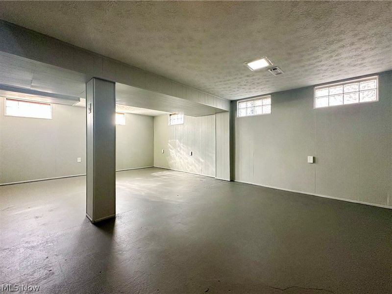 1710 Difford Drive, Niles, OH 44446 Photo 29