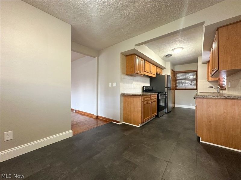 1710 Difford Drive, Niles, OH 44446 Photo 8