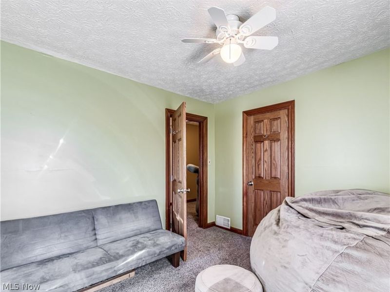 722 Broad Boulevard, Cuyahoga Falls, OH 44221 Photo 22