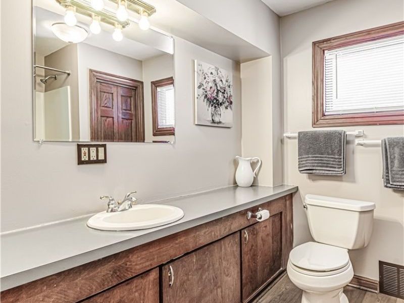 722 Broad Boulevard, Cuyahoga Falls, OH 44221 Photo 28