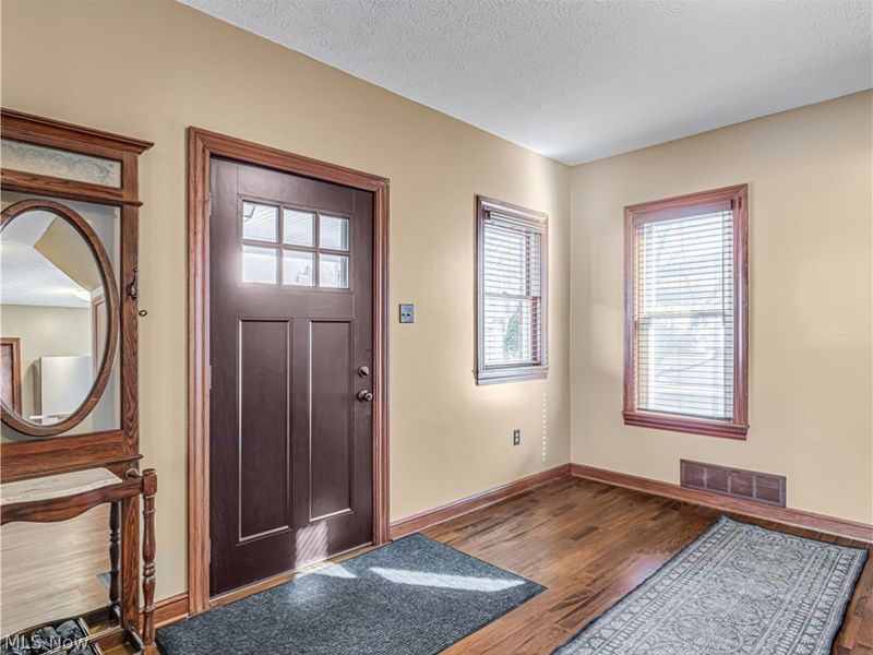 722 Broad Boulevard, Cuyahoga Falls, OH 44221 Photo 7