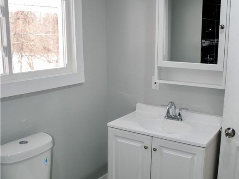 15208 Elderwood Avenue, Cleveland, OH 44112 Photo 15