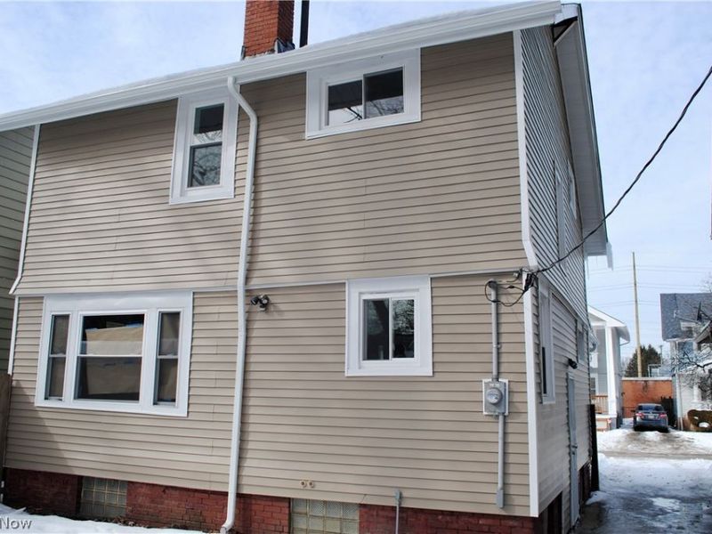 15208 Elderwood Avenue, Cleveland, OH 44112 Photo 4