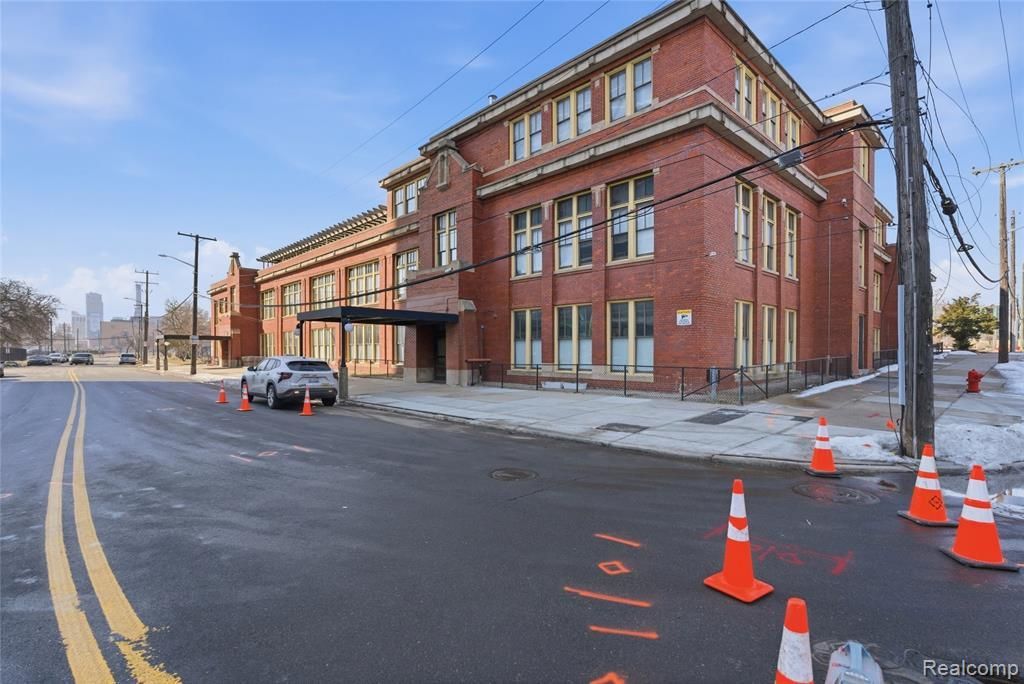 1395 Antietam Avenue, Detroit, MI 48207 Main Photo