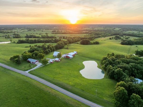 32828 ZZ Highway, Marceline, MO 64658