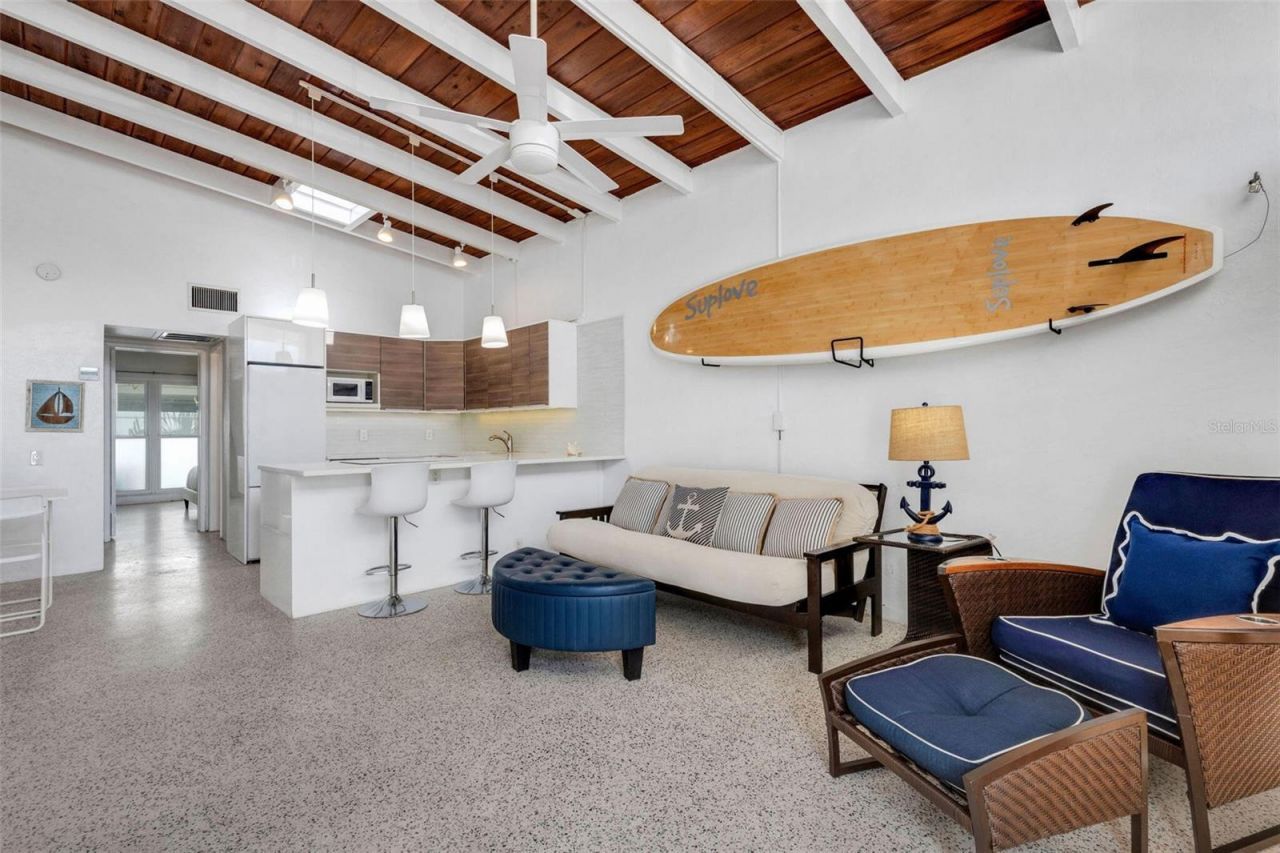 1129 Seaside Drive, Unit 7, Sarasota, FL 34242 Photo