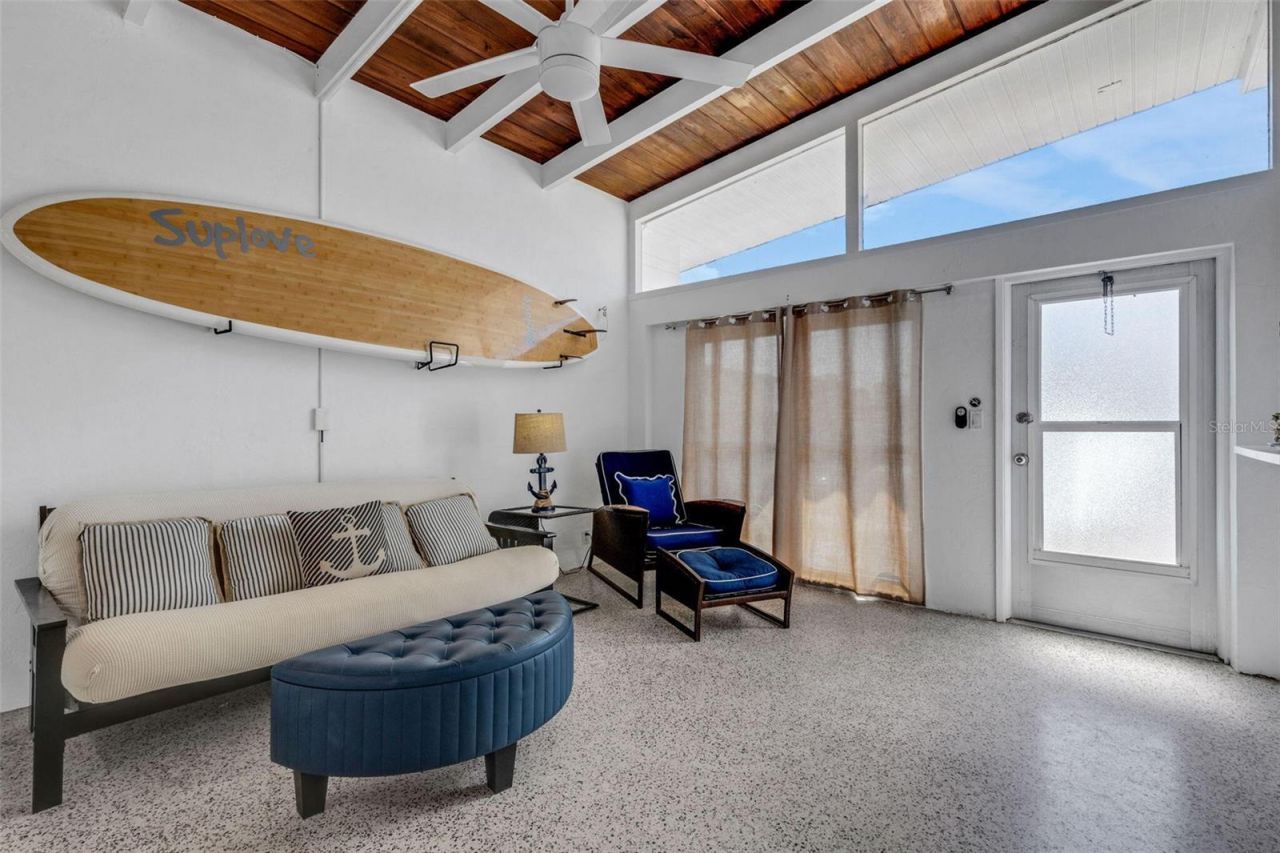 1129 Seaside Drive, Unit 7, Sarasota, FL 34242 Photo